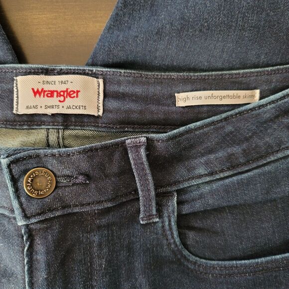Wrangler Jeans Women Size 12 Skinny High Rise Unforgettable Blue 28" Inseam - Picture 8 of 14